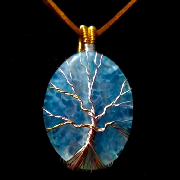 Designer glass Tree of life pendants - Picture 4 of 5
